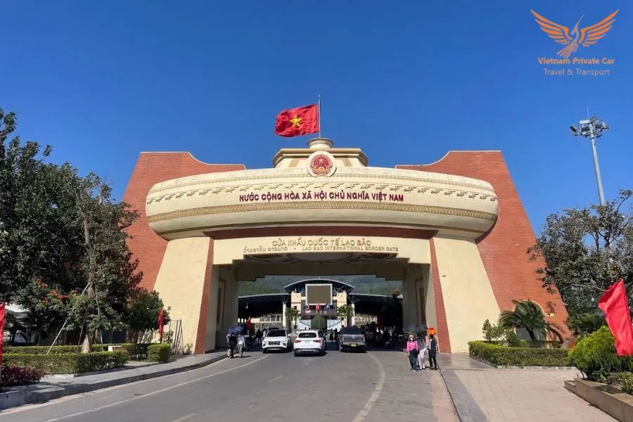 Da Nang To Lao Bao Border By Private Car - Vietnam Private Car (3) Da Nang To Lao Bao Border By Private Car - Vietnam Private Car