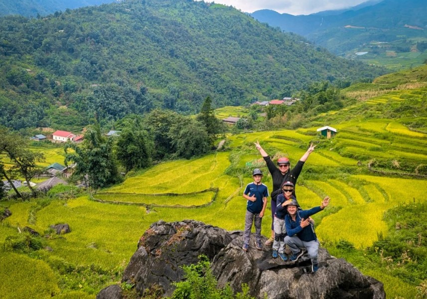 Hai-Phong-To-Sapa-by-private-car-Vietnam-Private-Car-Travel (4) Hai Phong to Sapa by private car- Vietnam Private Car Travel