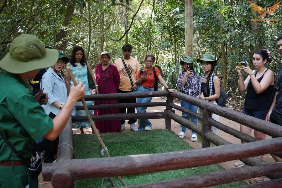 Saigon To Cu Chi Tunnels Private Car - Vietnam Private Car (8) Saigon To Cu Chi Tunnels By Private Car - Vietnam Private Car