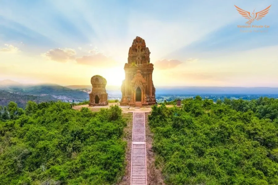 Ho Chi Minh To Quy Nhon By Car Transfer - Vietnam Private Car (2) Ho Chi Minh To Quy Nhon By Car Transfer - Vietnam Private Car