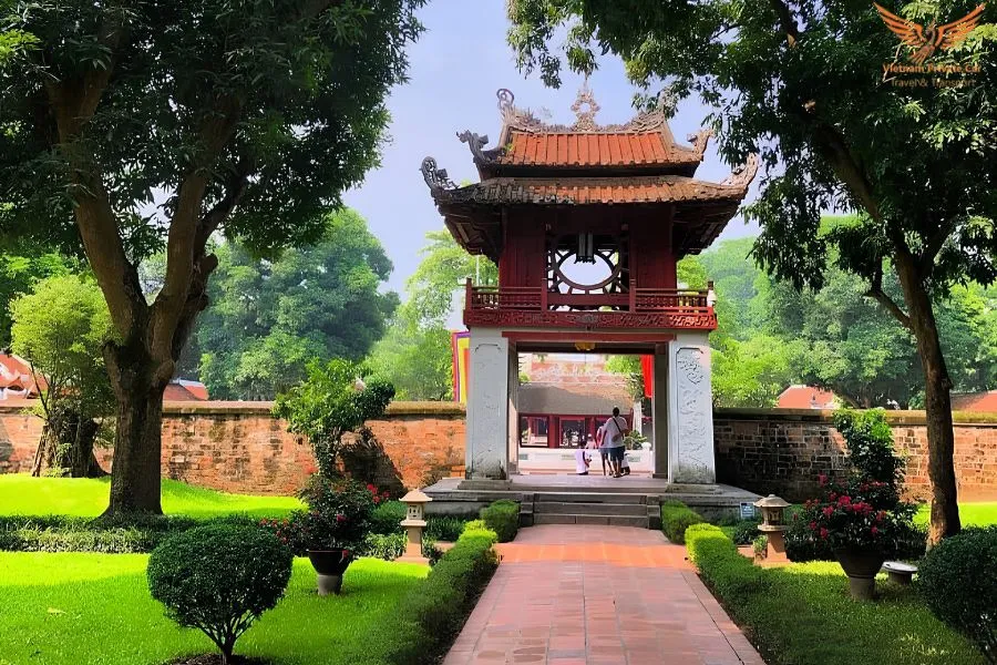 Transfer From Sapa To Hanoi By Luxury Car - Vietnam Private Car (5) Sapa To Hanoi Luxury Car - Vietnam Private Car
